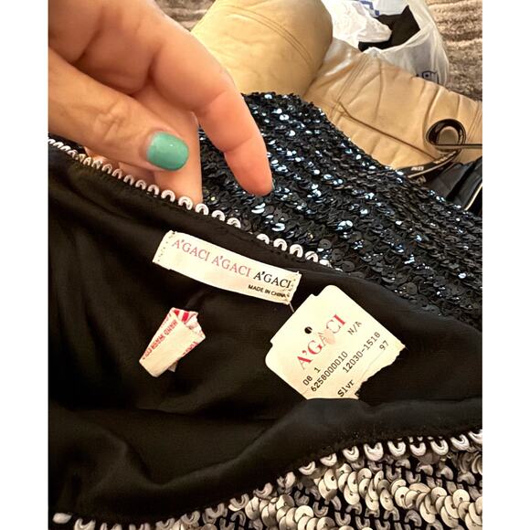 A’Gaci Silver and Black Sequin Mini Skirt - Picture 4 of 4